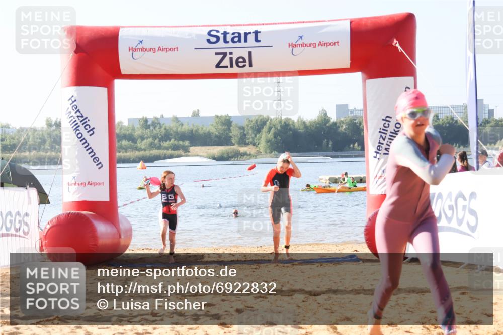 01.09.2024 - 17. Tribühne Triathlon Luisa Fischer http://msf.ph/oto/6922832 01.09.2024 09:32:29 Schwimmen 59, 74, 126 meine-sportfotos.de