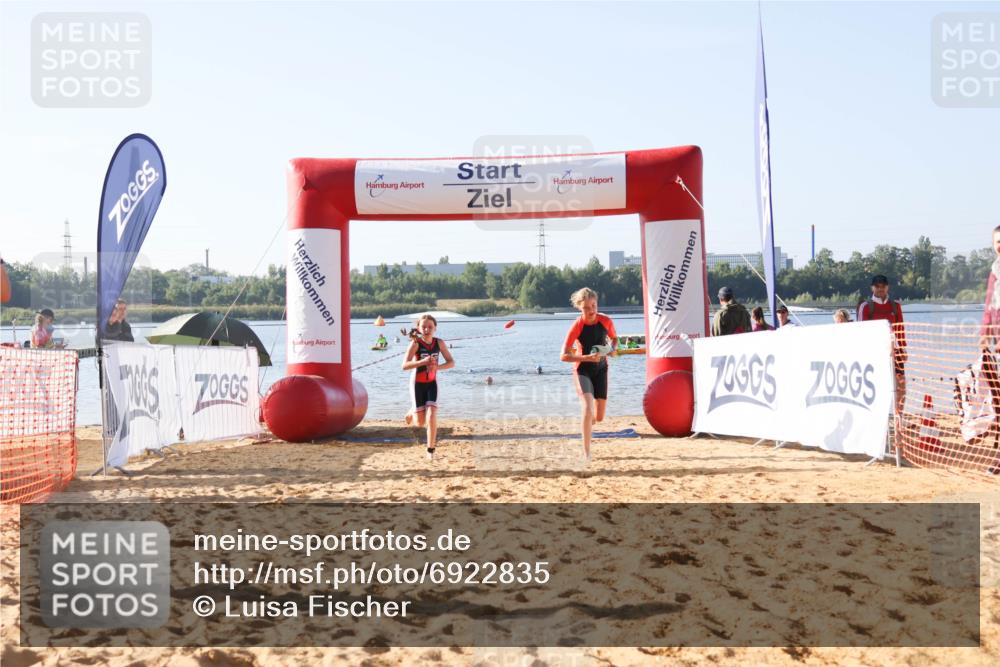 01.09.2024 - 17. Tribühne Triathlon Luisa Fischer http://msf.ph/oto/6922835 01.09.2024 09:32:30 Schwimmen 59, 74, 126 meine-sportfotos.de