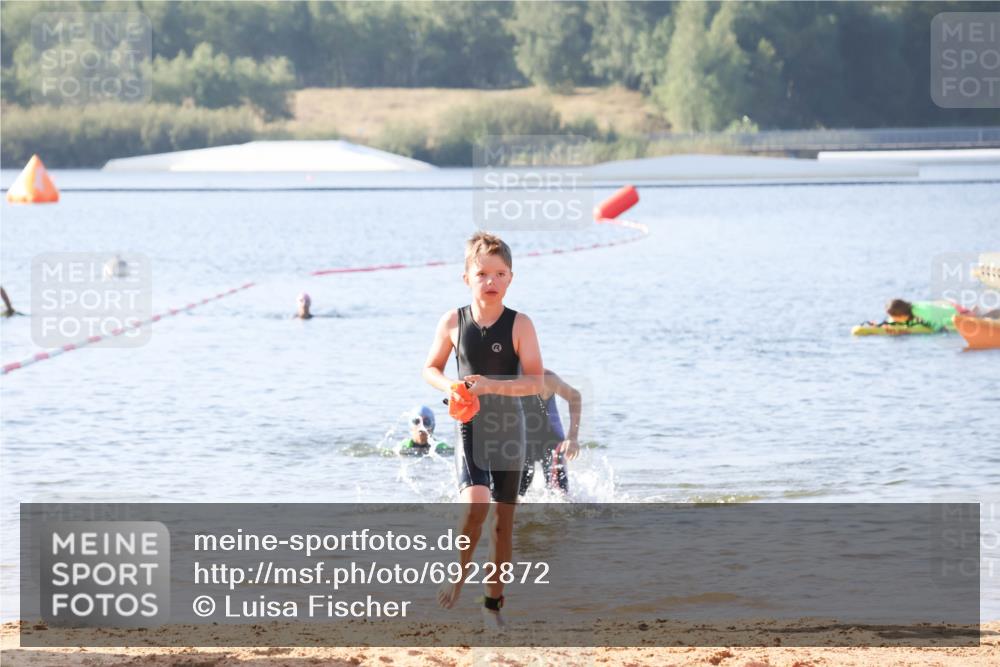 01.09.2024 - 17. Tribühne Triathlon Luisa Fischer http://msf.ph/oto/6922872 01.09.2024 09:32:41 Schwimmen 69, 80 meine-sportfotos.de