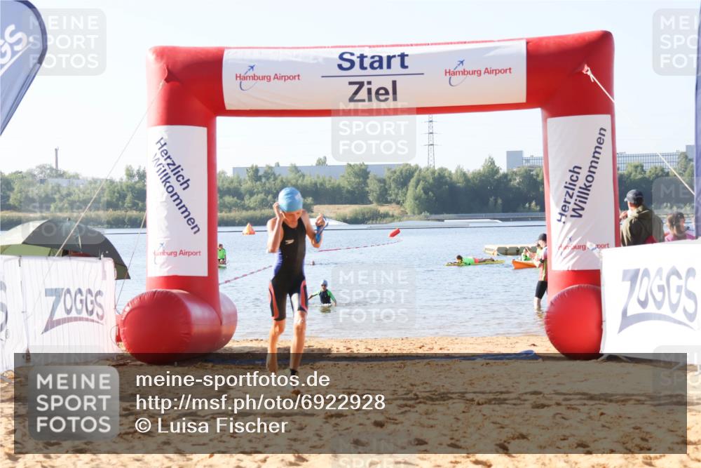 01.09.2024 - 17. Tribühne Triathlon Luisa Fischer http://msf.ph/oto/6922928 01.09.2024 09:32:48 Schwimmen 69, 80 meine-sportfotos.de