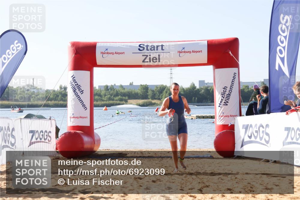 01.09.2024 - 17. Tribühne Triathlon Luisa Fischer http://msf.ph/oto/6923099 01.09.2024 10:03:24 Schwimmen 146 meine-sportfotos.de