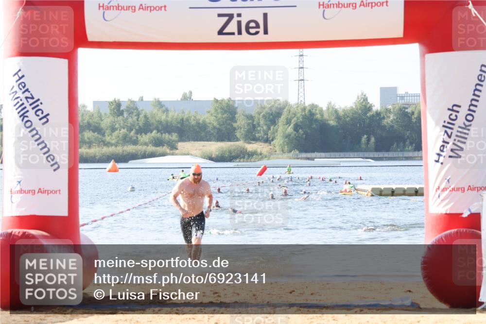 01.09.2024 - 17. Tribühne Triathlon Luisa Fischer http://msf.ph/oto/6923141 01.09.2024 10:03:57 Schwimmen 155 meine-sportfotos.de