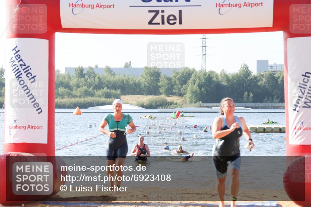 01.09.2024 - 17. Tribühne Triathlon Luisa Fischer http://msf.ph/oto/6923408 01.09.2024 10:05:04 Schwimmen 143, 147, 150 meine-sportfotos.de