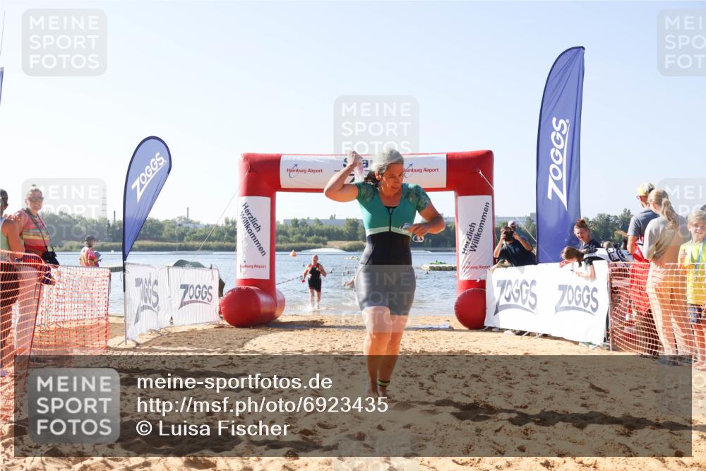 01.09.2024 - 17. Tribühne Triathlon Luisa Fischer http://msf.ph/oto/6923435 01.09.2024 10:05:11 Schwimmen 147, 150, 1065, 1074, 1077 meine-sportfotos.de