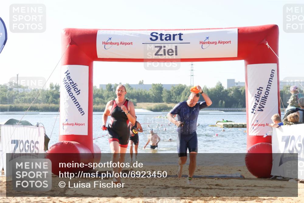 01.09.2024 - 17. Tribühne Triathlon Luisa Fischer http://msf.ph/oto/6923450 01.09.2024 10:05:16 Schwimmen 150, 1065, 1074, 1077 meine-sportfotos.de