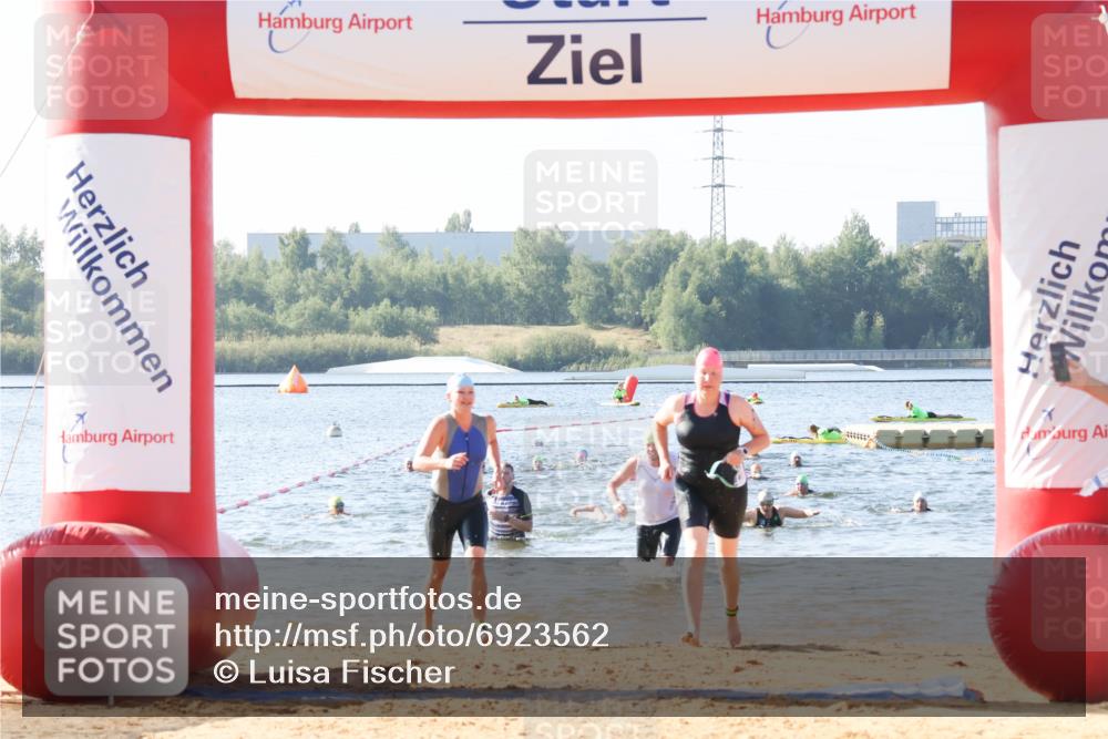 01.09.2024 - 17. Tribühne Triathlon Luisa Fischer http://msf.ph/oto/6923562 01.09.2024 10:05:45 Schwimmen 160, 167, 1068 meine-sportfotos.de