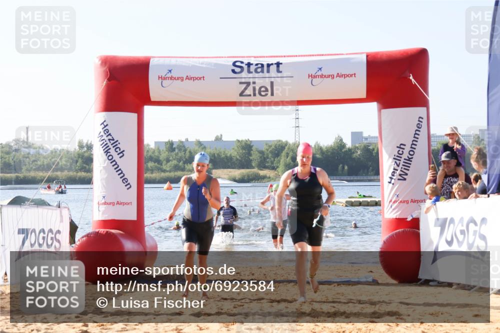 01.09.2024 - 17. Tribühne Triathlon Luisa Fischer http://msf.ph/oto/6923584 01.09.2024 10:05:49 Schwimmen 160, 167, 730, 1068 meine-sportfotos.de