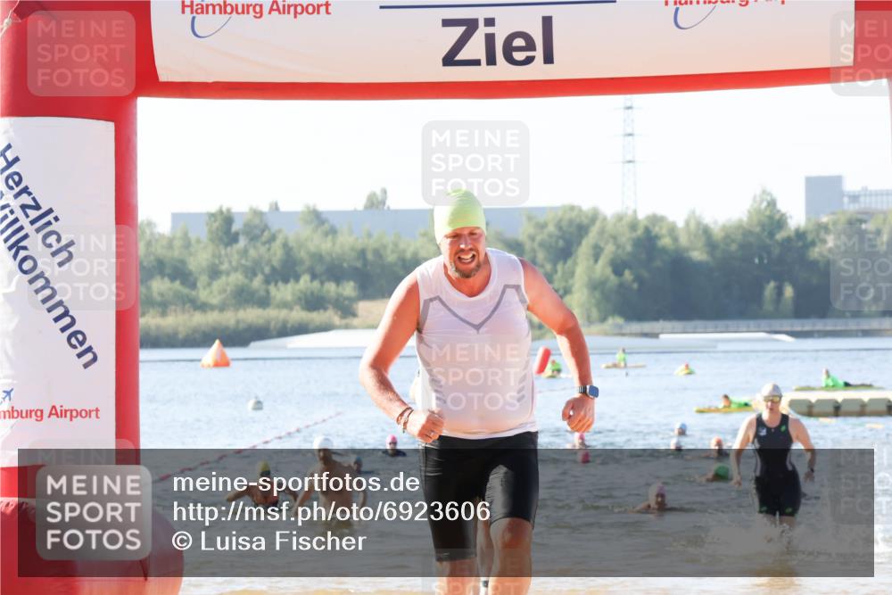 01.09.2024 - 17. Tribühne Triathlon Luisa Fischer http://msf.ph/oto/6923606 01.09.2024 10:05:53 Schwimmen 137, 145, 160, 167, 730, 1068 meine-sportfotos.de