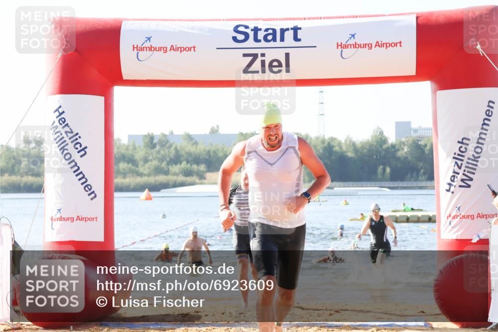 01.09.2024 - 17. Tribühne Triathlon Luisa Fischer http://msf.ph/oto/6923609 01.09.2024 10:05:54 Schwimmen 137, 145, 160, 167, 730, 1068 meine-sportfotos.de