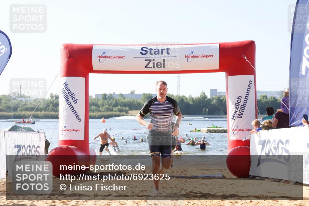 01.09.2024 - 17. Tribühne Triathlon Luisa Fischer http://msf.ph/oto/6923625 01.09.2024 10:05:57 Schwimmen 137, 145, 160, 167, 730, 1068, 1072 meine-sportfotos.de