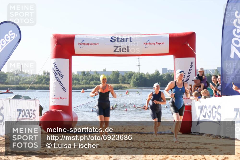 01.09.2024 - 17. Tribühne Triathlon Luisa Fischer http://msf.ph/oto/6923686 01.09.2024 10:06:10 Schwimmen 145, 149, 157, 168, 1067, 1072 meine-sportfotos.de