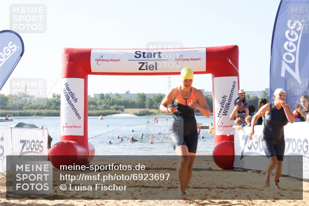 01.09.2024 - 17. Tribühne Triathlon Luisa Fischer http://msf.ph/oto/6923697 01.09.2024 10:06:11 Schwimmen 145, 149, 157, 168, 1067, 1072 meine-sportfotos.de