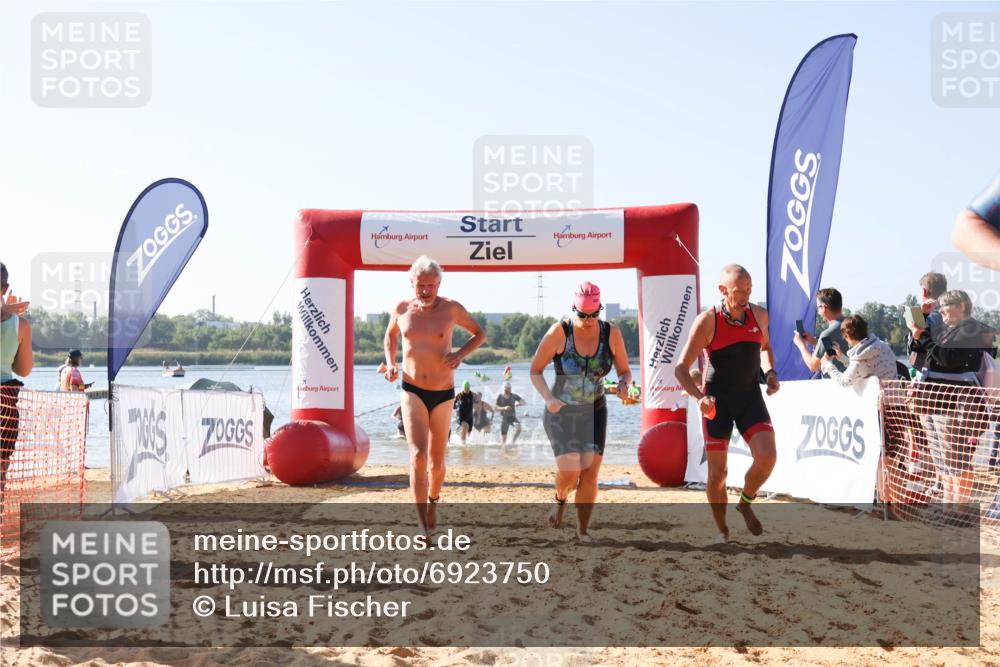 01.09.2024 - 17. Tribühne Triathlon Luisa Fischer http://msf.ph/oto/6923750 01.09.2024 10:06:28 Schwimmen 138, 141, 158, 165, 166, 1064, 1066, 1070 meine-sportfotos.de