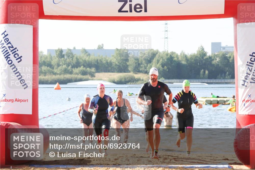01.09.2024 - 17. Tribühne Triathlon Luisa Fischer http://msf.ph/oto/6923764 01.09.2024 10:06:33 Schwimmen 138, 139, 141, 151, 158, 162, 165, 166, 1064, 1066, 1070, 1071 meine-sportfotos.de