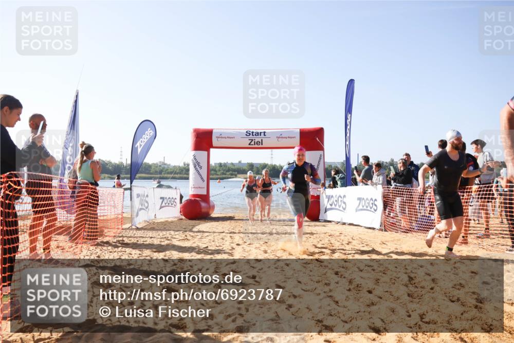 01.09.2024 - 17. Tribühne Triathlon Luisa Fischer http://msf.ph/oto/6923787 01.09.2024 10:06:38 Schwimmen 139, 151, 162, 165, 166, 169, 1064, 1066, 1071 meine-sportfotos.de