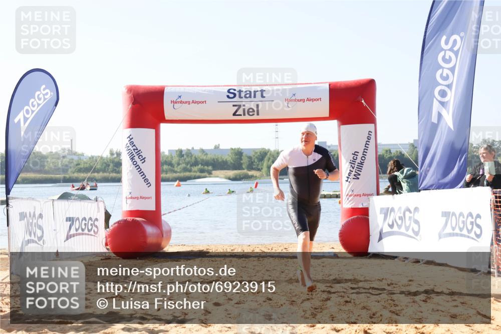 01.09.2024 - 17. Tribühne Triathlon Luisa Fischer http://msf.ph/oto/6923915 01.09.2024 10:07:14 Schwimmen 144 meine-sportfotos.de