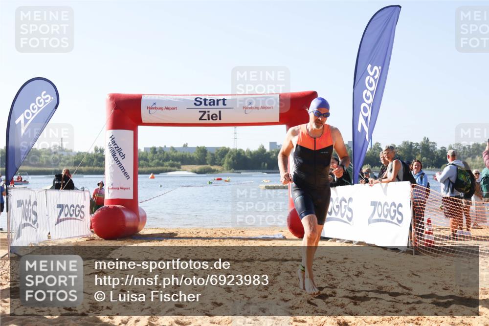 01.09.2024 - 17. Tribühne Triathlon Luisa Fischer http://msf.ph/oto/6923983 01.09.2024 10:10:23 Schwimmen 161 meine-sportfotos.de
