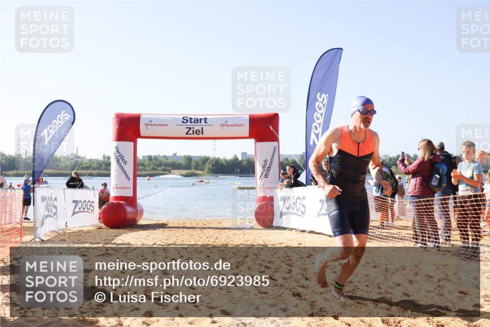 01.09.2024 - 17. Tribühne Triathlon Luisa Fischer http://msf.ph/oto/6923985 01.09.2024 10:10:24 Schwimmen 161 meine-sportfotos.de