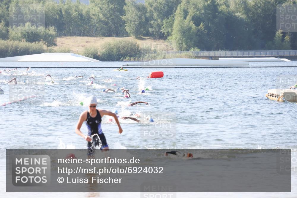 01.09.2024 - 17. Tribühne Triathlon Luisa Fischer http://msf.ph/oto/6924032 01.09.2024 10:21:46 Schwimmen 264, 268, 285 meine-sportfotos.de