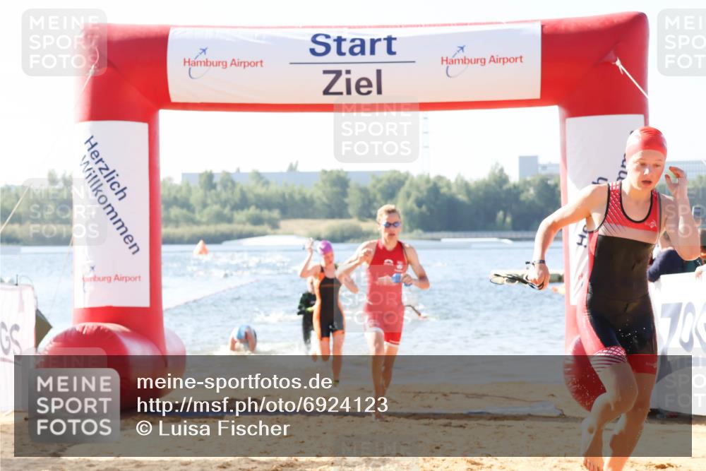 01.09.2024 - 17. Tribühne Triathlon Luisa Fischer http://msf.ph/oto/6924123 01.09.2024 10:22:10 Schwimmen 181, 254, 255, 265, 266 meine-sportfotos.de