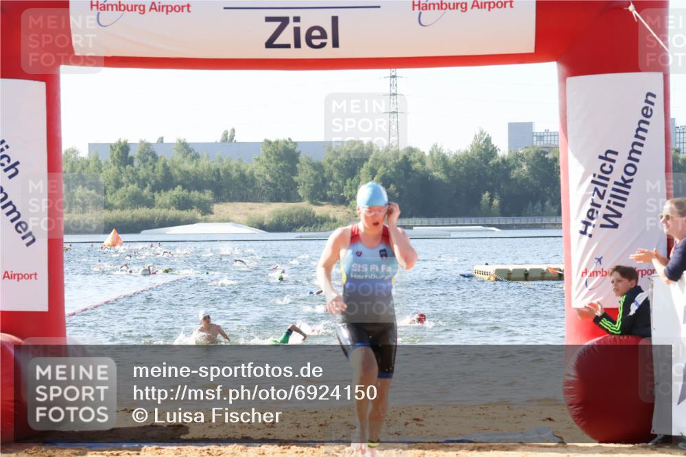 01.09.2024 - 17. Tribühne Triathlon Luisa Fischer http://msf.ph/oto/6924150 01.09.2024 10:22:15 Schwimmen 181, 254, 255, 265, 266, 292 meine-sportfotos.de