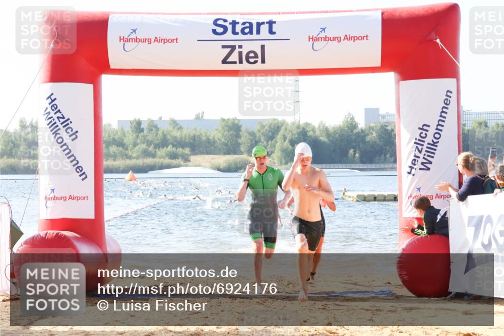01.09.2024 - 17. Tribühne Triathlon Luisa Fischer http://msf.ph/oto/6924176 01.09.2024 10:22:24 Schwimmen 246, 253, 265, 270, 292, 306 meine-sportfotos.de
