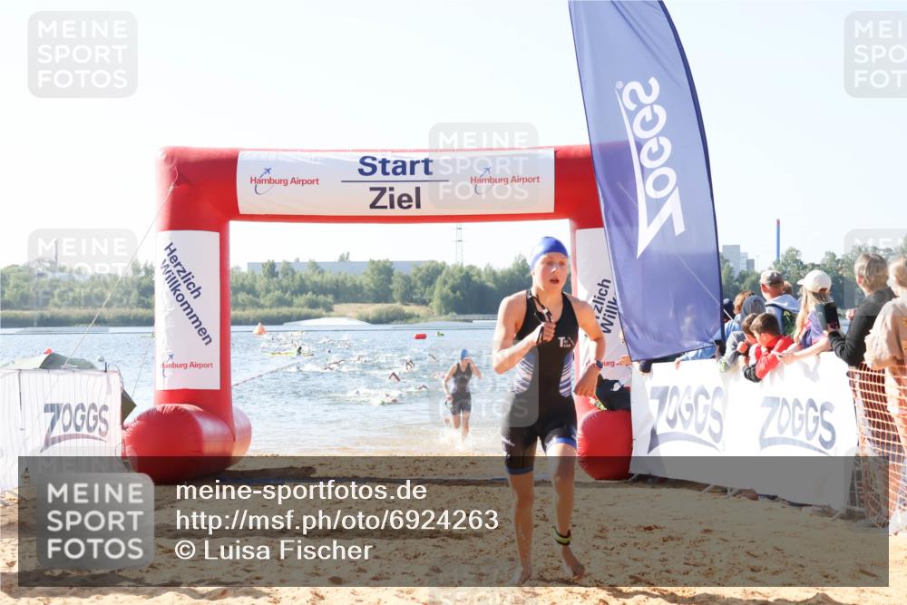 01.09.2024 - 17. Tribühne Triathlon Luisa Fischer http://msf.ph/oto/6924263 01.09.2024 10:22:45 Schwimmen 200, 251, 277, 296 meine-sportfotos.de