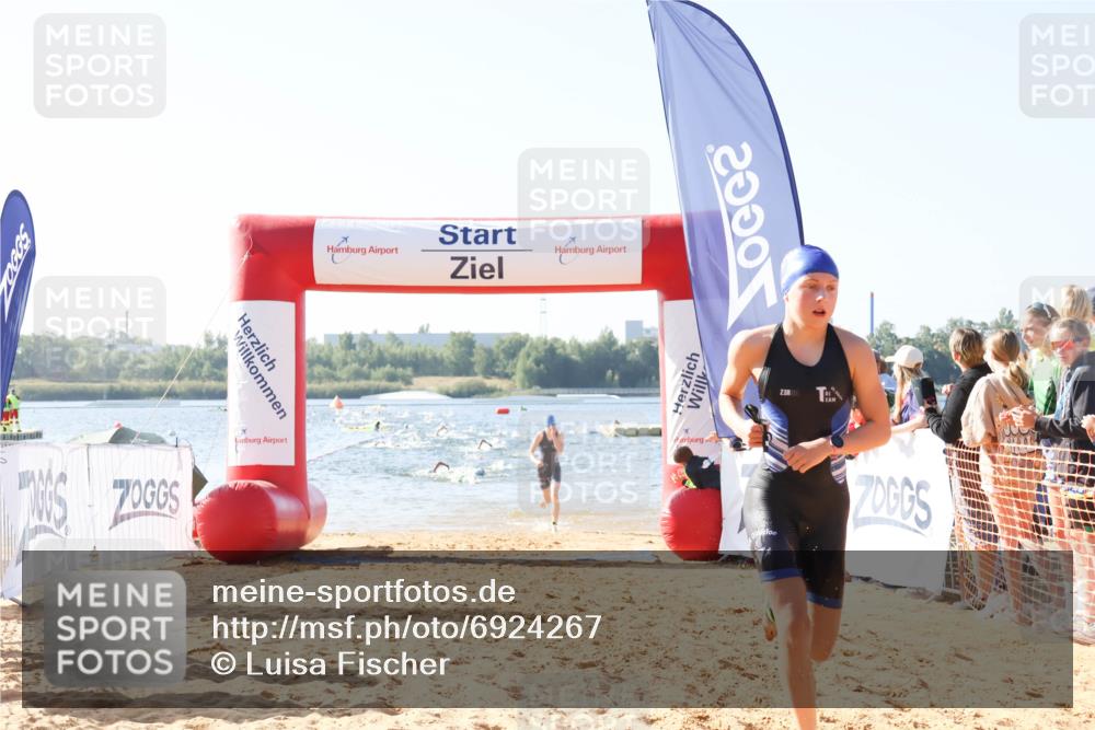 01.09.2024 - 17. Tribühne Triathlon Luisa Fischer http://msf.ph/oto/6924267 01.09.2024 10:22:46 Schwimmen 200, 251, 277, 296 meine-sportfotos.de