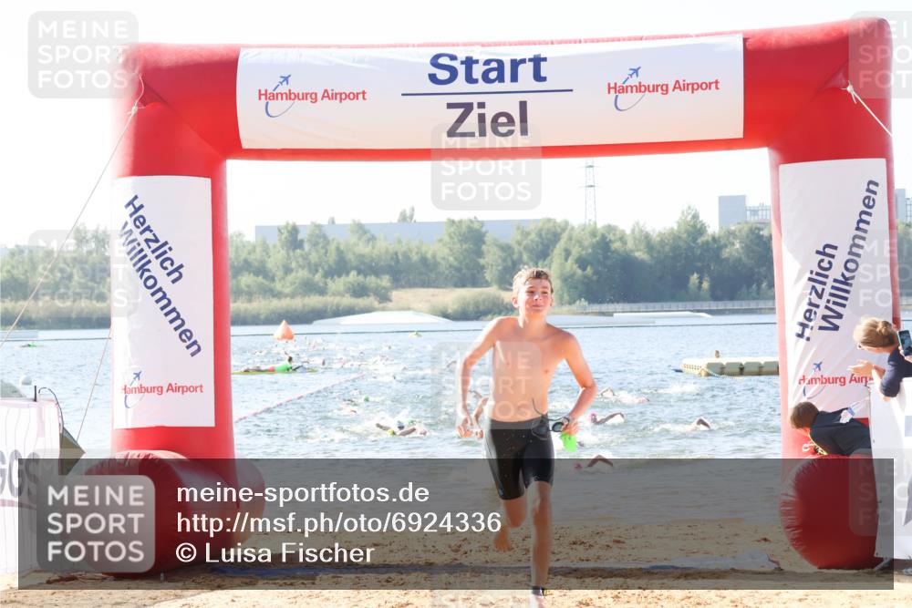 01.09.2024 - 17. Tribühne Triathlon Luisa Fischer http://msf.ph/oto/6924336 01.09.2024 10:23:05 Schwimmen 197, 242, 275, 289, 297, 302 meine-sportfotos.de