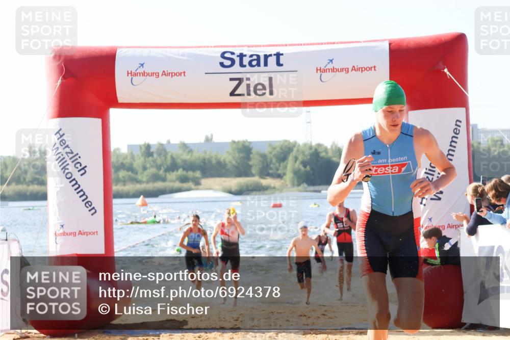 01.09.2024 - 17. Tribühne Triathlon Luisa Fischer http://msf.ph/oto/6924378 01.09.2024 10:23:18 Schwimmen 175, 187, 213, 218, 242, 267, 286, 288, 297, 300, 303 meine-sportfotos.de