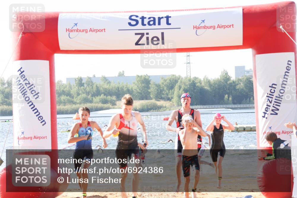 01.09.2024 - 17. Tribühne Triathlon Luisa Fischer http://msf.ph/oto/6924386 01.09.2024 10:23:20 Schwimmen 175, 187, 213, 218, 242, 267, 286, 288, 300, 303 meine-sportfotos.de
