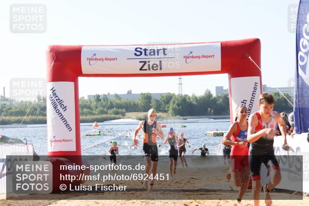 01.09.2024 - 17. Tribühne Triathlon Luisa Fischer http://msf.ph/oto/6924451 01.09.2024 10:23:34 Schwimmen 174, 186, 198, 207, 210, 211, 220, 247, 273, 274, 293, 303 meine-sportfotos.de