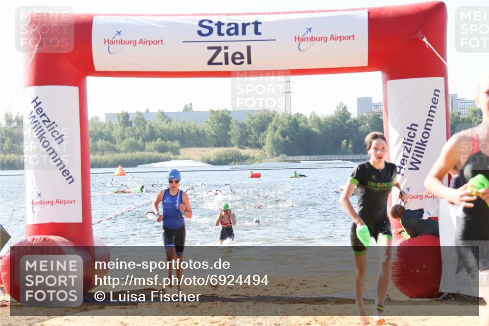 01.09.2024 - 17. Tribühne Triathlon Luisa Fischer http://msf.ph/oto/6924494 01.09.2024 10:23:42 Schwimmen 174, 198, 210, 211, 220, 247, 248, 273, 293 meine-sportfotos.de