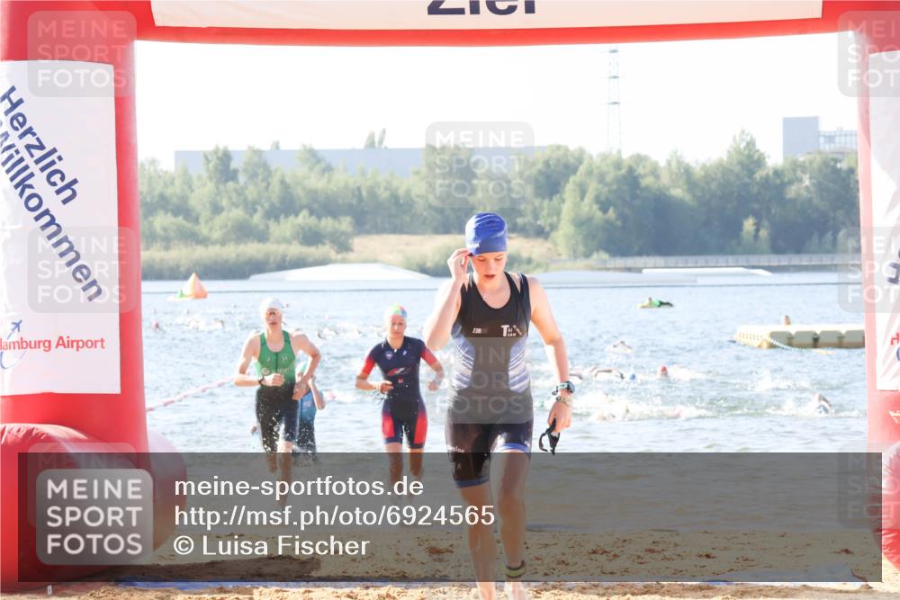 01.09.2024 - 17. Tribühne Triathlon Luisa Fischer http://msf.ph/oto/6924565 01.09.2024 10:23:59 Schwimmen 205, 221, 231, 232, 272, 278 meine-sportfotos.de