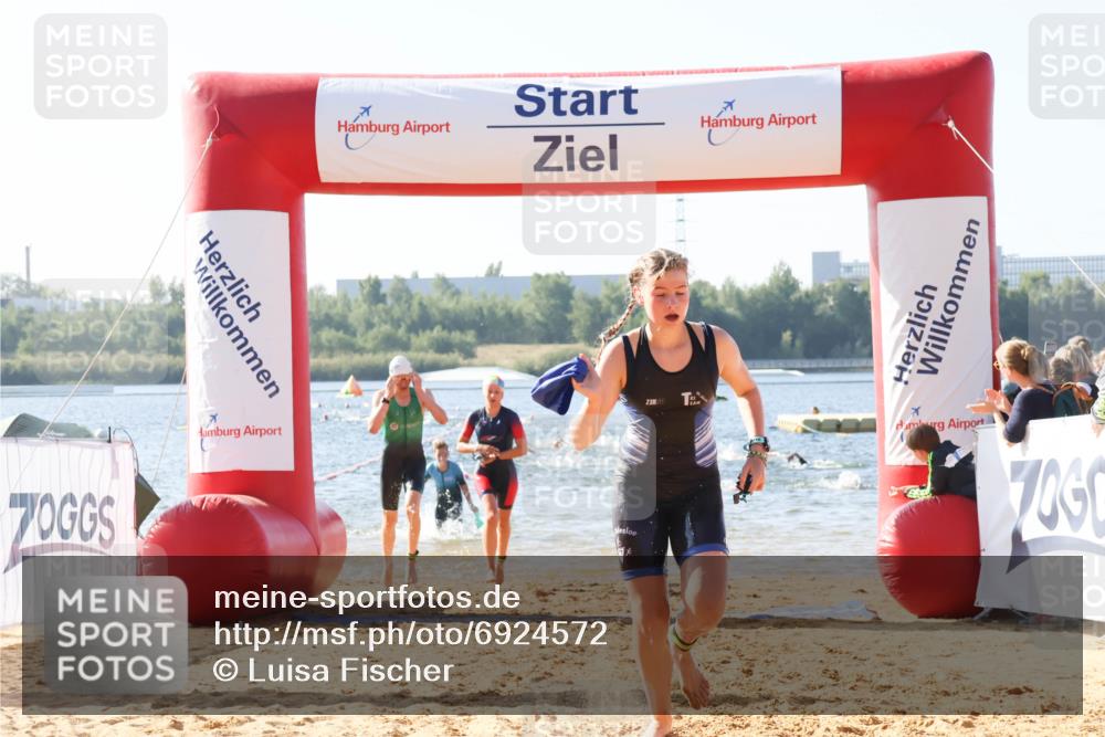 01.09.2024 - 17. Tribühne Triathlon Luisa Fischer http://msf.ph/oto/6924572 01.09.2024 10:24:00 Schwimmen 205, 221, 231, 232, 272, 278 meine-sportfotos.de