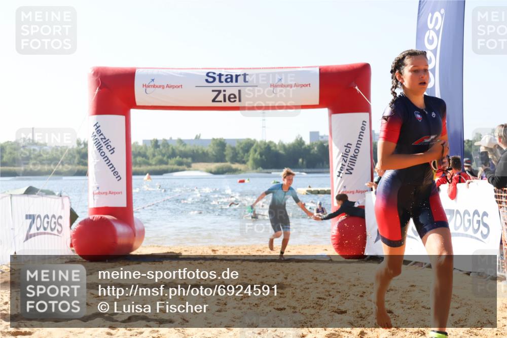01.09.2024 - 17. Tribühne Triathlon Luisa Fischer http://msf.ph/oto/6924591 01.09.2024 10:24:05 Schwimmen 205, 221, 231, 232, 272, 278, 304 meine-sportfotos.de