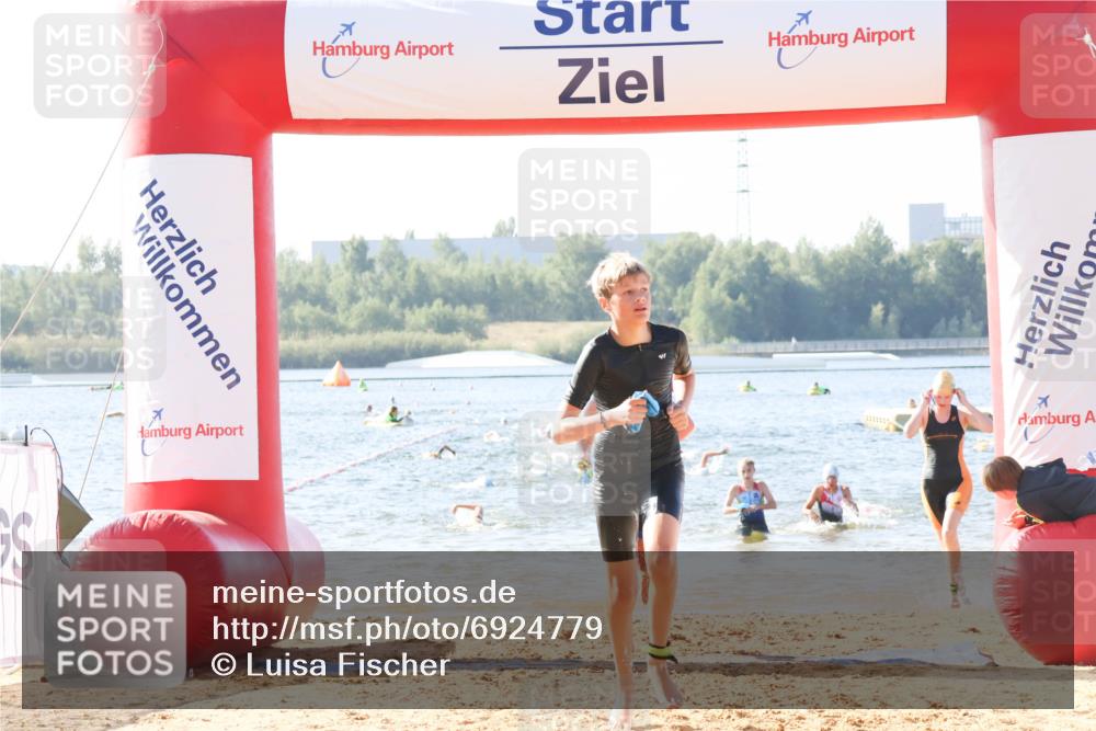 01.09.2024 - 17. Tribühne Triathlon Luisa Fischer http://msf.ph/oto/6924779 01.09.2024 10:24:47 Schwimmen 173, 188, 189, 196, 224, 225, 233, 243, 263, 281 meine-sportfotos.de