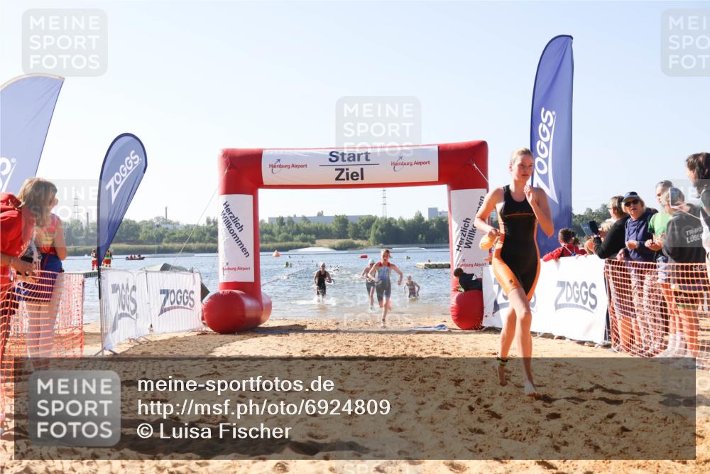01.09.2024 - 17. Tribühne Triathlon Luisa Fischer http://msf.ph/oto/6924809 01.09.2024 10:24:53 Schwimmen 173, 188, 216, 224, 225, 252, 281 meine-sportfotos.de