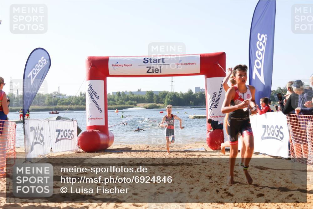 01.09.2024 - 17. Tribühne Triathlon Luisa Fischer http://msf.ph/oto/6924846 01.09.2024 10:24:59 Schwimmen 188, 216, 225, 252 meine-sportfotos.de