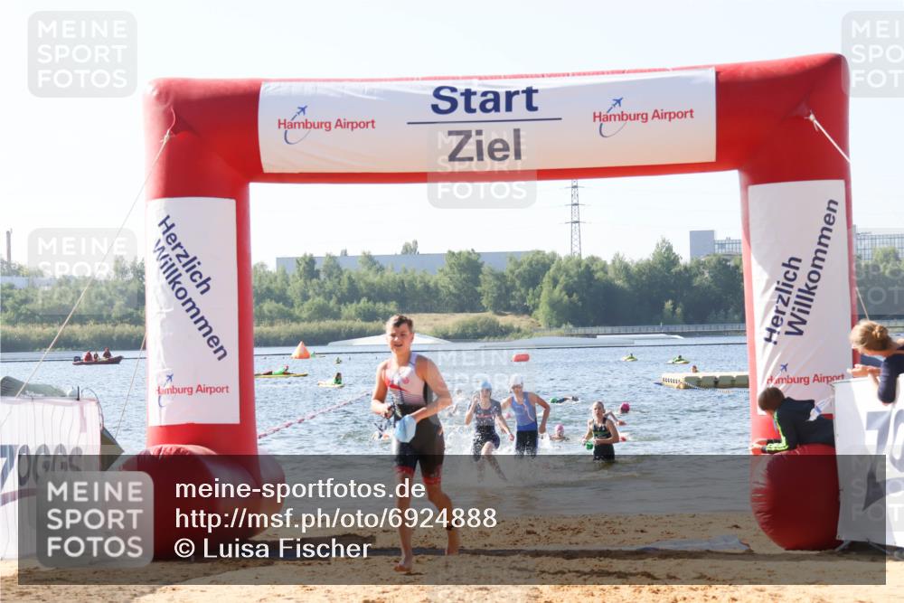 01.09.2024 - 17. Tribühne Triathlon Luisa Fischer http://msf.ph/oto/6924888 01.09.2024 10:25:11 Schwimmen 172, 202, 227, 237, 298 meine-sportfotos.de
