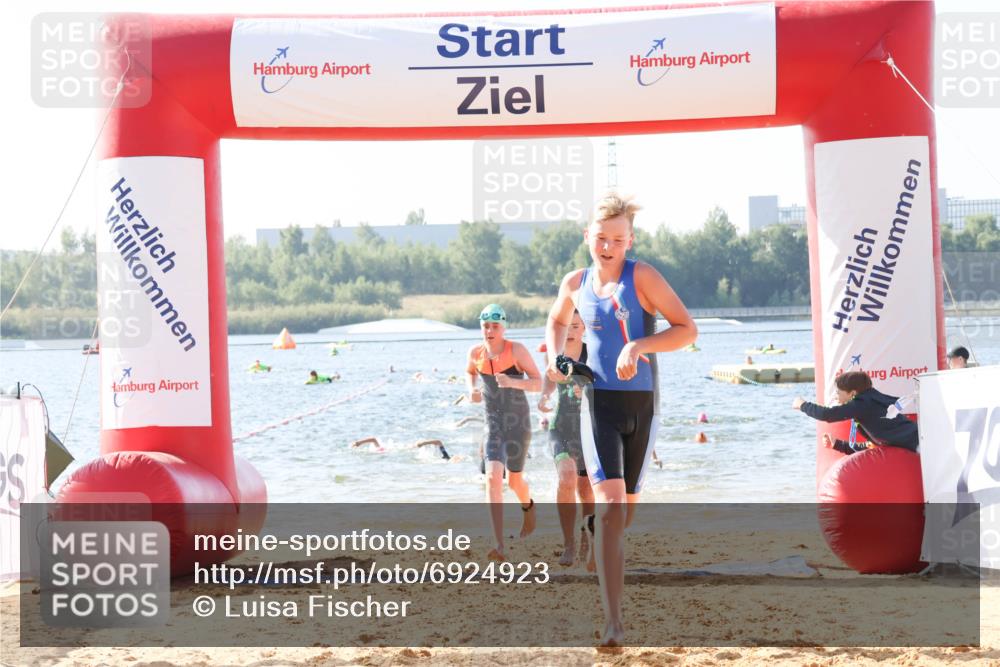 01.09.2024 - 17. Tribühne Triathlon Luisa Fischer http://msf.ph/oto/6924923 01.09.2024 10:25:17 Schwimmen 172, 178, 202, 227, 237, 239, 240, 283, 298 meine-sportfotos.de