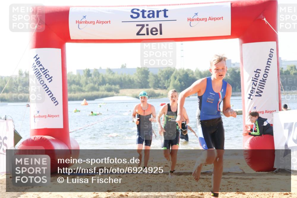 01.09.2024 - 17. Tribühne Triathlon Luisa Fischer http://msf.ph/oto/6924925 01.09.2024 10:25:17 Schwimmen 172, 178, 202, 227, 237, 239, 240, 283, 298 meine-sportfotos.de