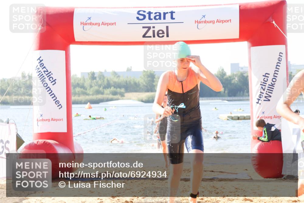 01.09.2024 - 17. Tribühne Triathlon Luisa Fischer http://msf.ph/oto/6924934 01.09.2024 10:25:20 Schwimmen 172, 178, 202, 237, 239, 240, 283, 298 meine-sportfotos.de