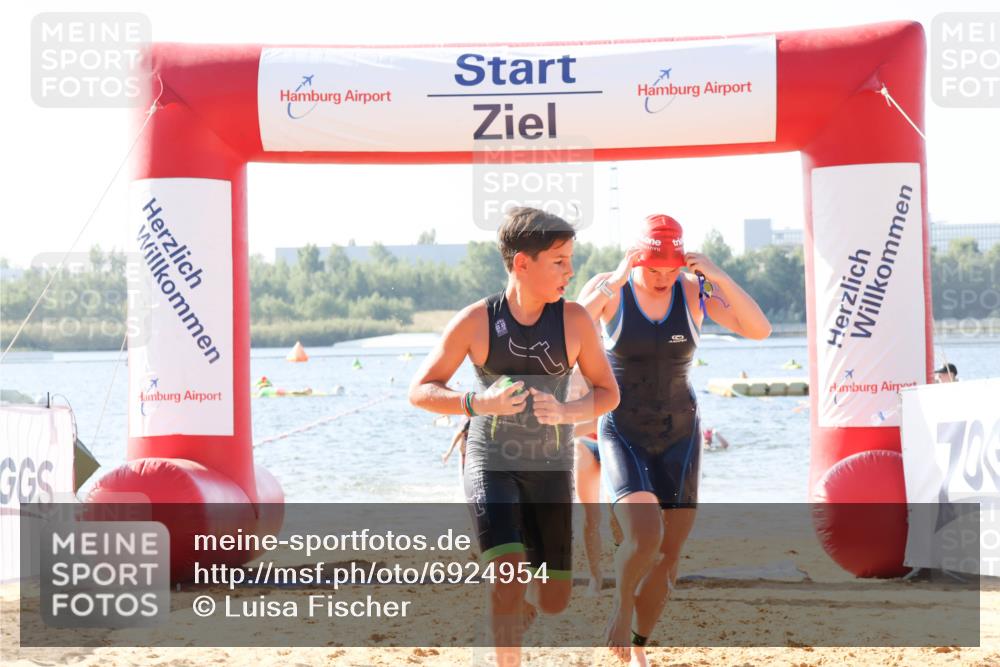 01.09.2024 - 17. Tribühne Triathlon Luisa Fischer http://msf.ph/oto/6924954 01.09.2024 10:25:25 Schwimmen 178, 195, 202, 226, 236, 237, 239, 240, 283, 298 meine-sportfotos.de