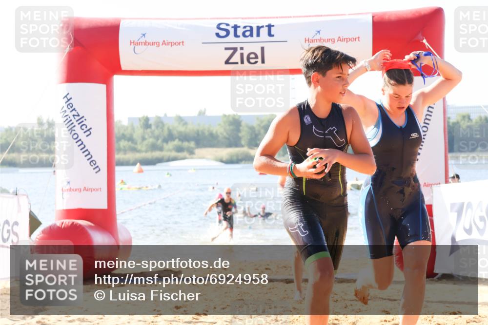 01.09.2024 - 17. Tribühne Triathlon Luisa Fischer http://msf.ph/oto/6924958 01.09.2024 10:25:26 Schwimmen 178, 195, 226, 236, 237, 239, 240, 283, 298 meine-sportfotos.de