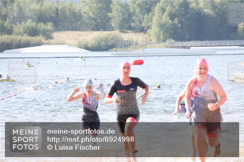 01.09.2024 - 17. Tribühne Triathlon Luisa Fischer http://msf.ph/oto/6924998 01.09.2024 10:25:37 Schwimmen 193, 195, 212, 214, 223, 226, 236, 241, 307 meine-sportfotos.de