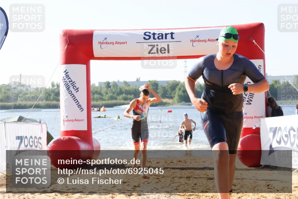 01.09.2024 - 17. Tribühne Triathlon Luisa Fischer http://msf.ph/oto/6925045 01.09.2024 10:26:00 Schwimmen 190, 192, 238, 262, 305 meine-sportfotos.de