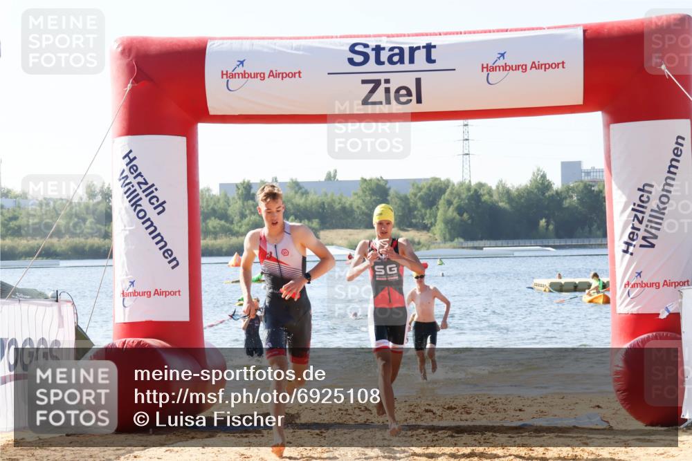 01.09.2024 - 17. Tribühne Triathlon Luisa Fischer http://msf.ph/oto/6925108 01.09.2024 10:26:28 Schwimmen 180, 235, 245, 282, 284 meine-sportfotos.de