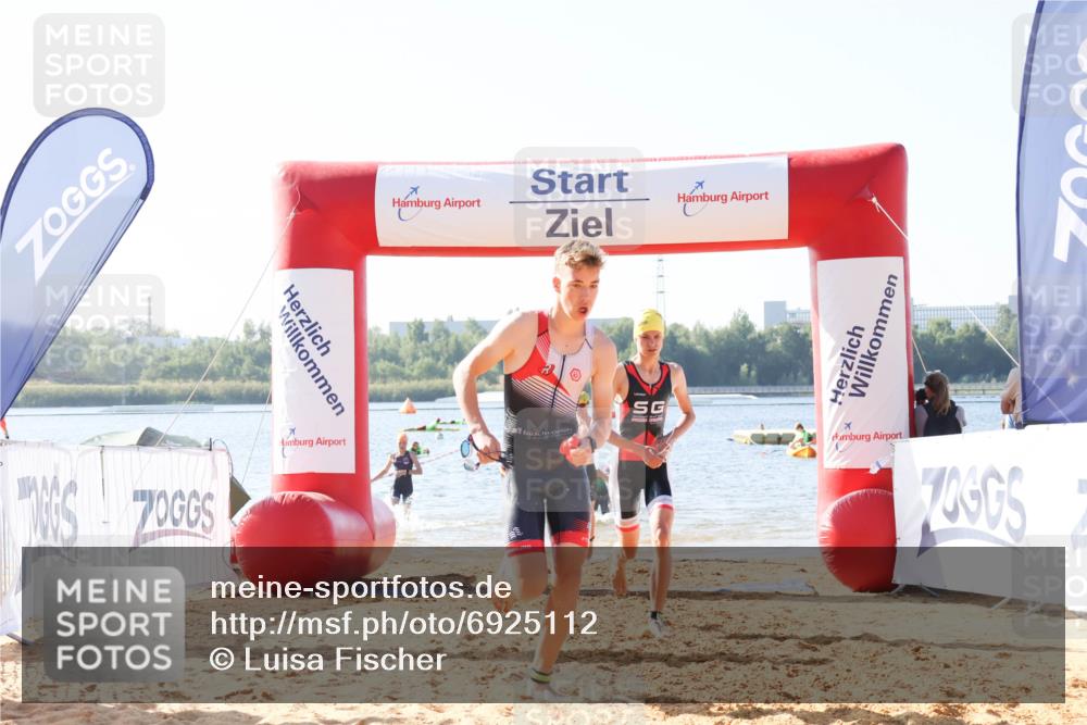 01.09.2024 - 17. Tribühne Triathlon Luisa Fischer http://msf.ph/oto/6925112 01.09.2024 10:26:29 Schwimmen 180, 235, 245, 282, 284 meine-sportfotos.de
