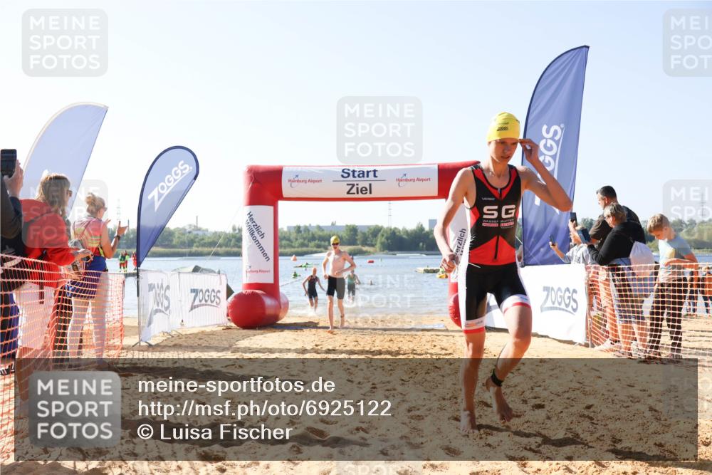 01.09.2024 - 17. Tribühne Triathlon Luisa Fischer http://msf.ph/oto/6925122 01.09.2024 10:26:31 Schwimmen 180, 235, 245, 282, 284 meine-sportfotos.de